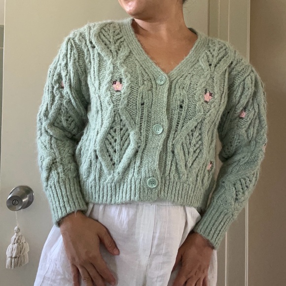 ZARA Cottage Mint Green Chunky Cableknit Floral Embroider Crop Cardigan Sweater - Picture 4 of 13